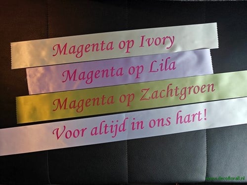 Bedrukt lint Lila met Magenta opdruk 70 mm 80 cm